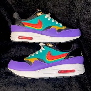 Airmax 1 GS Windbreaker - 6.5 Men’s - 8.5 Women’s - 6.5Y Boy’s - Multicolored